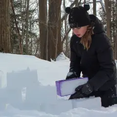 Emsco ESP Kid's Snow and Sand Castle Mega Brick Maker Snow Toy