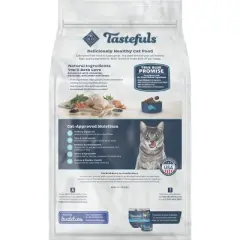 Blue Buffalo Tastefuls with Chicken Indoor Natural Adult Dry Cat Food