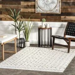 nuLOOM Stacey Textured Modern Geometric Indoor/Outdoor Patio Area Rug