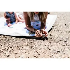 Lulyboo Smart Edge Outdoor Blanket - Bubbles