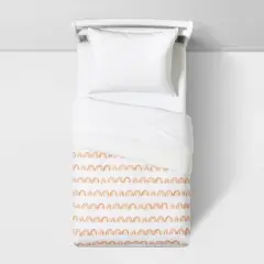 Toddler Rainbow Scallop Cotton Kids' Comforter - Pillowfort&trade;