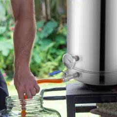 VEVOR Stainless Steel Kettle, 16 GALLON Brewing Pot, Tri Ply Bottom for Beer, Brew Kettle Pot, Home Brewing Supplies Includes Lid, Handle,Thermometer