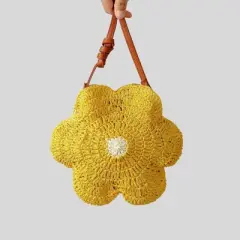 FATMOON Straw Beach Bag, Summer Fashion Flower Purse Cute Hand-Woven Straw Crossbody Bags for Women Vacation Handbags