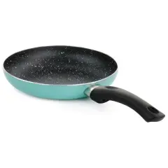 Oster 8in Nonstick Aluminum Frying Pan in Turquoise