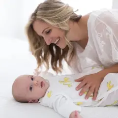 SwaddleDesigns Muslin Sleeping Sack Wearable Blanket - Yellow Giraffe - M