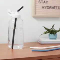 Tracker Chug Lid and 3 Silicone Straws