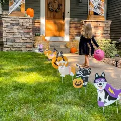 Big Dot of Happiness Halloween Pets - Lawn Decorations - Outdoor Cats and Dogs Party Yard Decorations - 10 Piece