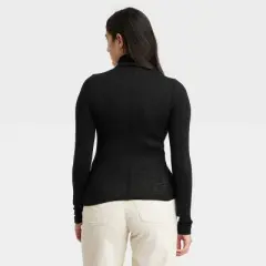 Women's Long Sleeve Mock Turtleneck T-Shirt - Universal Thread&trade;