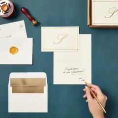 Pipilo Press 24 Pack Ivory Gold Foil Letter S Blank Note Cards with Envelopes 4x6, Initial S Monogrammed Personalized Stationery Set