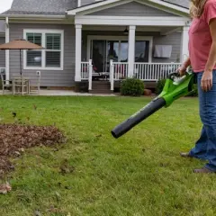 Greenworks POWERALL 24V 2Ah Cordless 320FM / 90MPH Axial Leaf Blower Kit with Battery and Charger Included