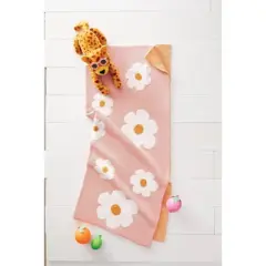 48"x58" Knit Kids' Throw Daisy Pink - Pillowfort&trade;