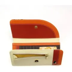 Crowded Coop, LLC Star Trek: The Original Series Uhura Retro Space Ladies Wallet