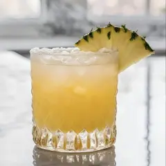 Mr & Mrs Pineapple Margarita Mix, 1L Bottle&ndash; Premium Cocktail Mixer for Margarita Mix, Ready to Use