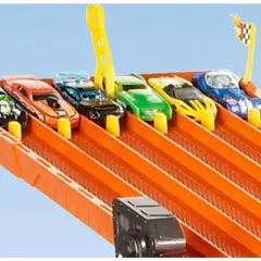 Hot wheels Super 6 Lane Racing Set