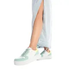 Refresh Shoes Women's Lace-Up Sneakers 171616aq