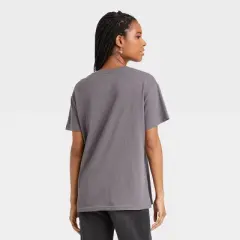 Women's Tupac Short Sleeve Graphic T-Shirt - Black