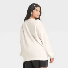 Women's Hello Kitty Cozy Graphic Sweatshirt - White