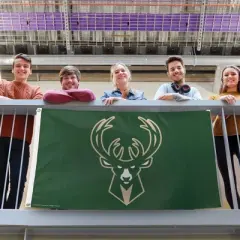 3' x 5' NBA Milwaukee Bucks Deluxe Flag