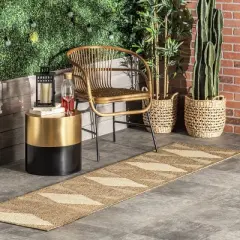nuLOOM Mickey Geometric Indoor and Outdoor Patio Area Rug