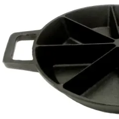 Bayou Classic 10 Inch Round Cast Iron Wedge Cornbread Skillet Bakeware Pan with Side Loop Handles for 8 Wedges of Cornbread, Black