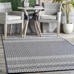 nuLOOM Tilly Striped Lattice Indoor/Outdoor Area Rug