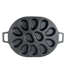 Bayou Classic 7413 Cast Iron 12 Shellfish Shaped Oyster Grill and Serve Kitchen Cooking Pan for Shucked or Half-Shell Seafood, Black