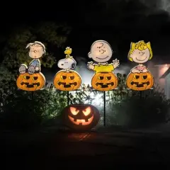 Peanuts 26in Peanuts PreLit PVC Pathway Markers 4count Great Pumpkin Gang, Orange
