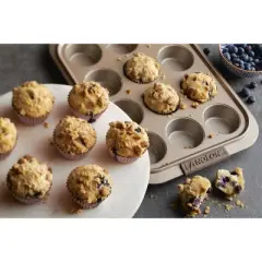 Anolon Advanced Bronze Bakeware 12 Cup Nonstick Muffin Pan with Silicone Grips: Muffin Tin, Cupcake Pan, Lid Included