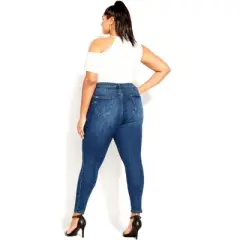 Women's Plus Size Asha Spirit Crop Jean - mid denim | CITY CHIC