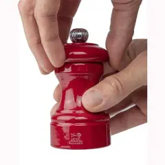 Peugeot | Bistro Pepper Mill, Passion Red, 10 cm - 4 in