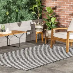 nuLOOM Kennedy Braided Stripes Indoor and Outdoor Patio Area Rug