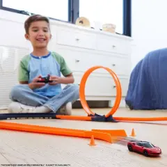 Hot Wheels 1:64 Ferrari SF90 Stradale Assetto Fiorano Battery Powered Remote Control Car