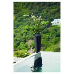 Crescent Garden Bleeker Planter Pots
