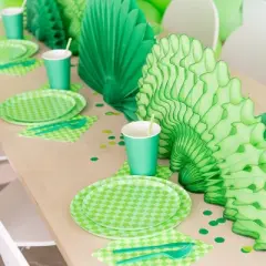 Jollity & Co. - Check It! In the Limelight Dinner Plates - Pack of 8 Paper Plates