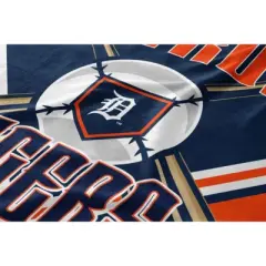 MLB Detroit Tigers On Deck Ultra Cozy Blanket