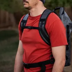 Life+Gear Pro Survivor Grab and Go Backpack: Survival Kit with Gear, 72 Hour Pack, Emergency Preparedness, 207 Pieces