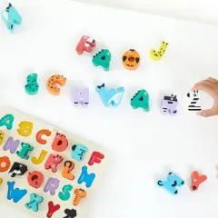FAO Schwarz Learning Letters Animal Alphabet Board 27pc