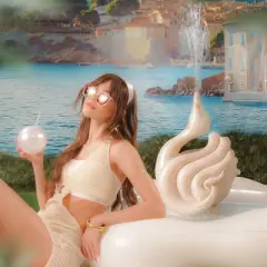 MINNIDIP Exclusive Resort Collection Fountain Play Sprinkler - Swan: Portable Lightweight PVC