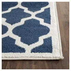 5'X8' Rectangle Outdoor Patio Rug  Navy/Beige - Safavieh