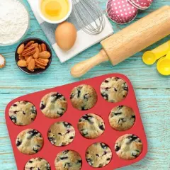 Hastings Home 12 Cup Nonstick Dishwasher Safe Silicone Muffin, Cupcake, or Brownie Pan