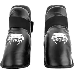 Venum Challenger Lightweight Slip-On Hook and Loop Foot Gear