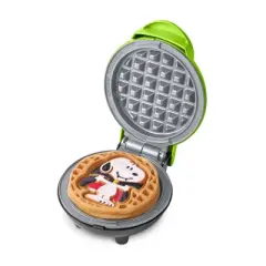 Peanuts x Dash Snoopy Vampire Mini Waffle Maker