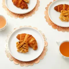 Juvale 100 Pack Metallic Copper Orange Placemats, Round Paper Lace Doilies for Place Settings, Desserts, Formal Events, 10 In