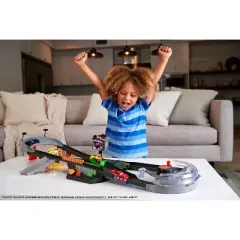 Disney and Pixar Cars Piston Cup Action Speedway Playset