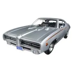 1969 Pontiac GTO Judge Silver Metallic "Timeless Classics" Series 1/18 Diecast Model Car by Motormax