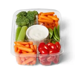 Vegetable Tray with Ranch Dip (Veggies may Vary) - 18oz - Good & Gather&trade;