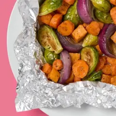 Standard Non Stick Aluminium Foil - 50 sq ft - up&up&trade;