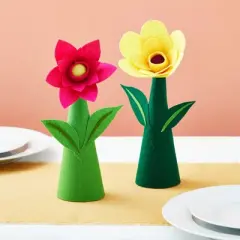 Juvale 12 Pack Craft Foam - Foam Cones for Crafts, Trees, Holiday Gnomes, Christmas Decorations, DIY Art Projects (7.3x2.7 In)