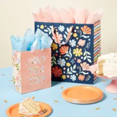 Gift Bag Floral - Spritz&trade;