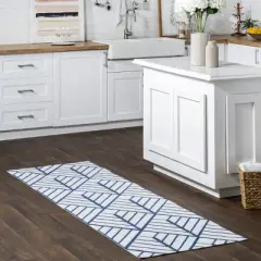 nuLOOM Tiffany Contemporary Diamond Indoor/Outdoor Patio Area Rug